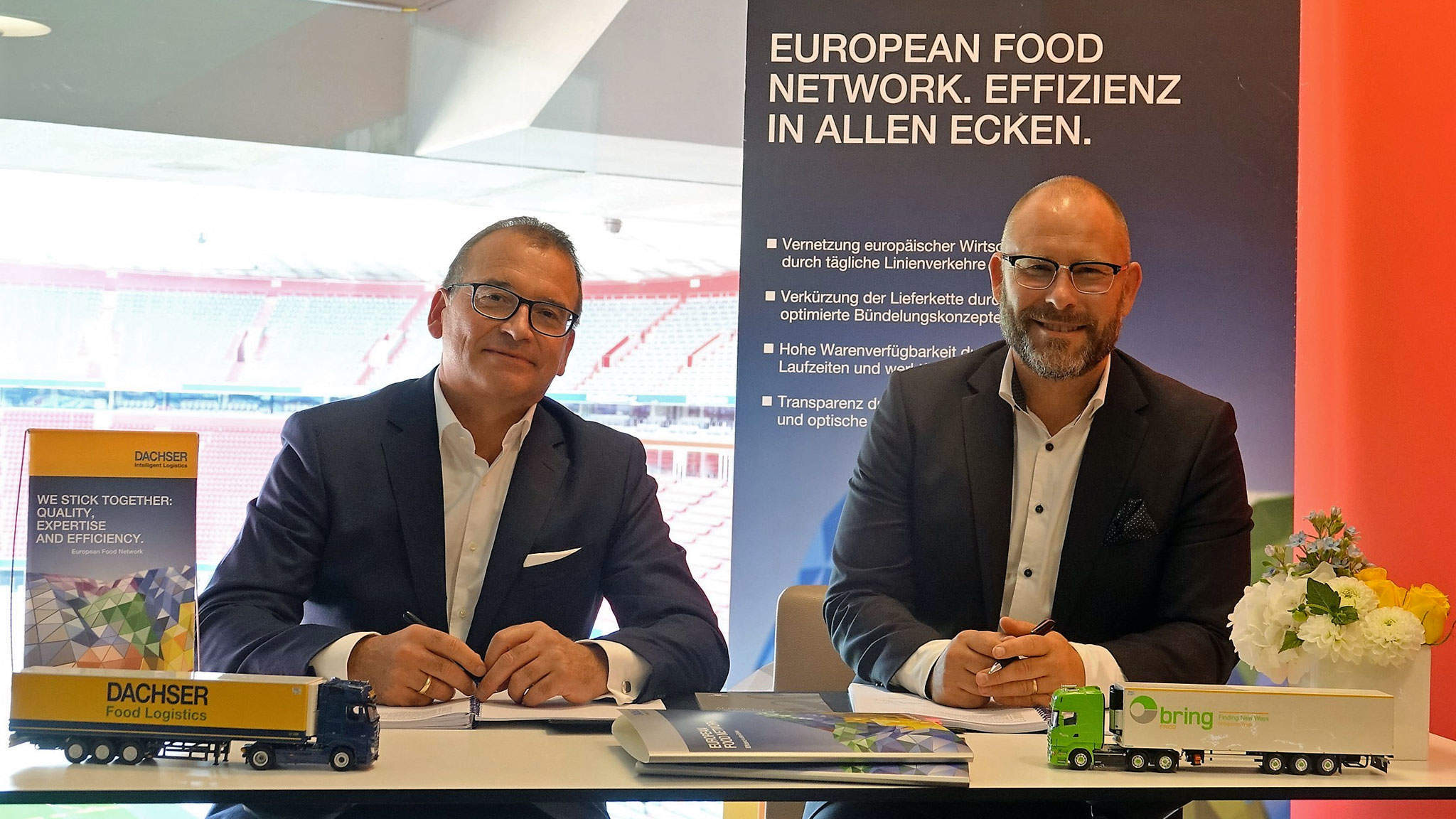 Da esquerda para a direita: Alfred Miller, Managing Director DACHSER Food Logistics and Peter Haveneth, Managing Director Bring Frigo AB.