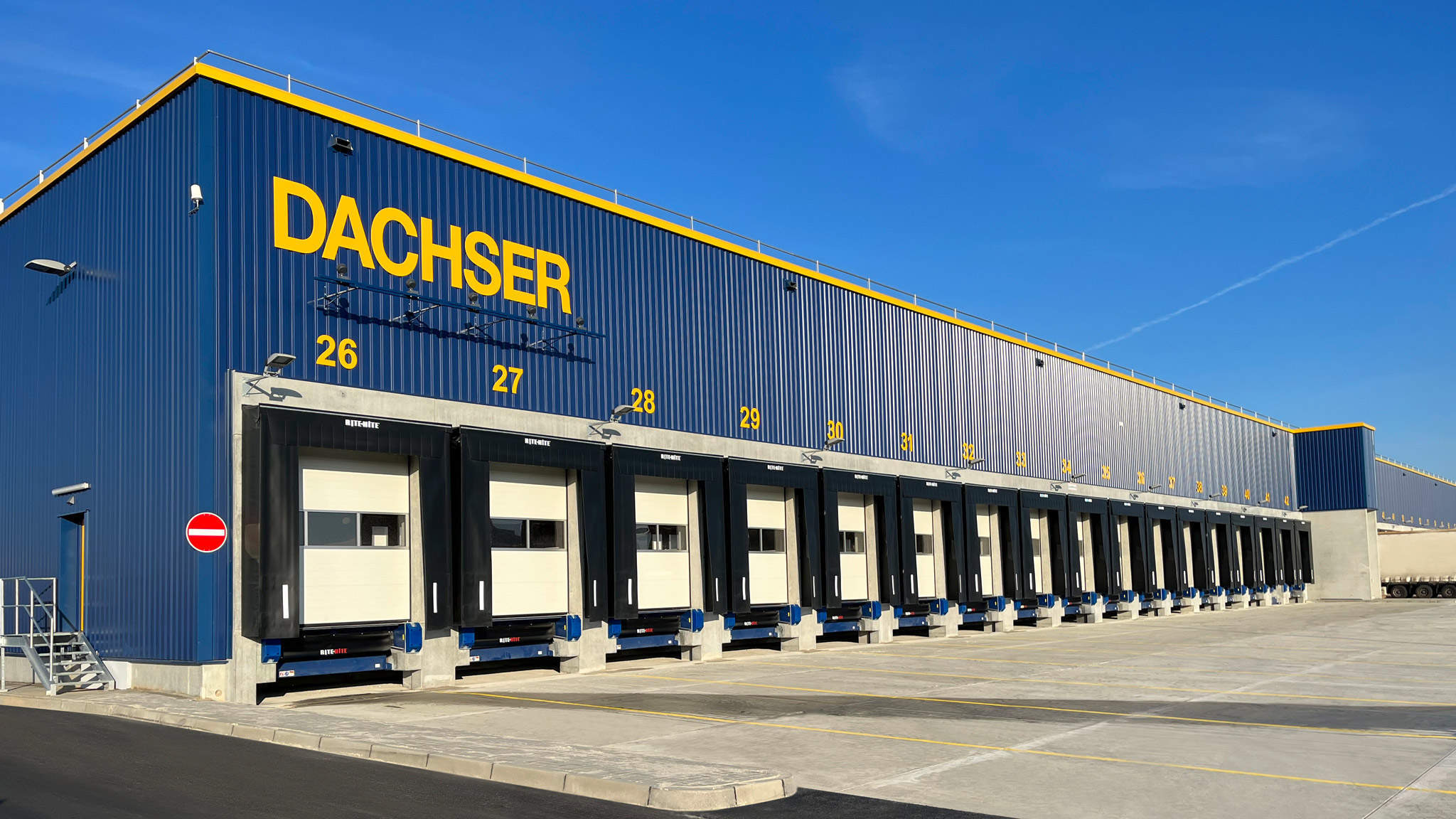 Centro de Logística DACHSER Bremen European Logistics Centro de Logística DACHSER Bremen European Logistics