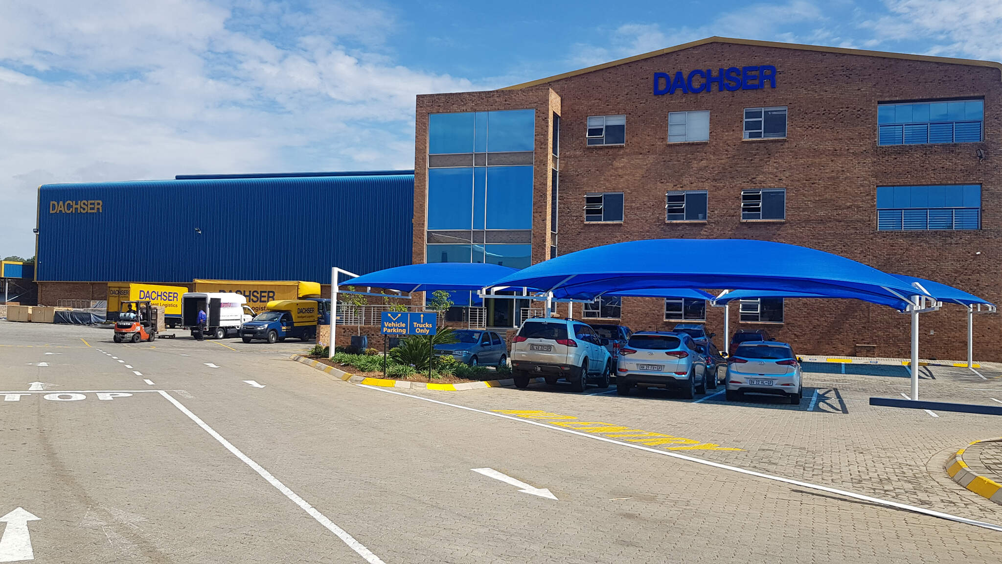A DACHSER é agora a única proprietária da organização nacional DACHSER South Africa, com sede em Joanesburgo A DACHSER é agora a única proprietária da organização nacional DACHSER South Africa, com sede em Joanesburgo