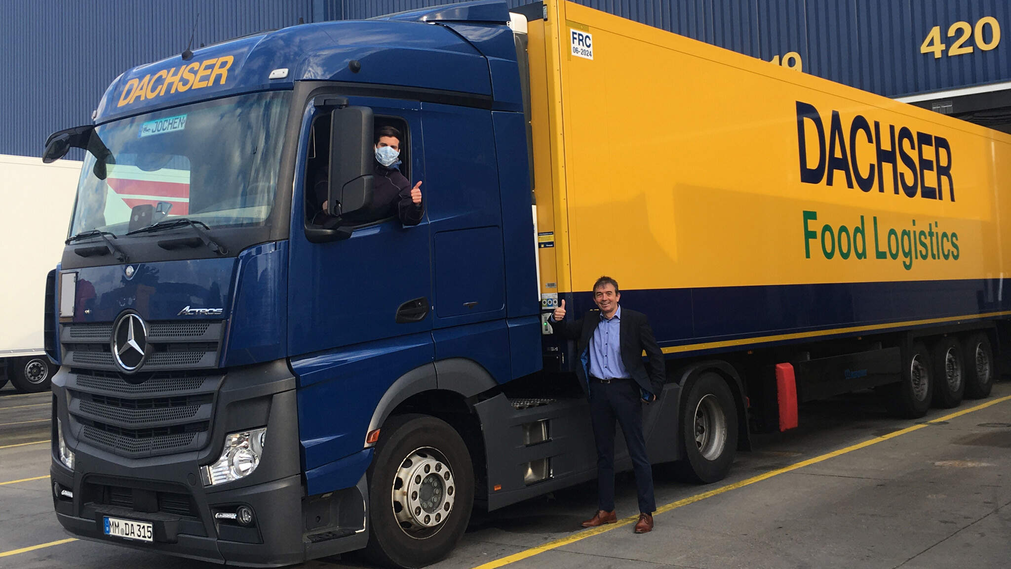 Christian Ludwig e Jürgen Schneider, centro de logística DACHSER Allgäu em Memmingen