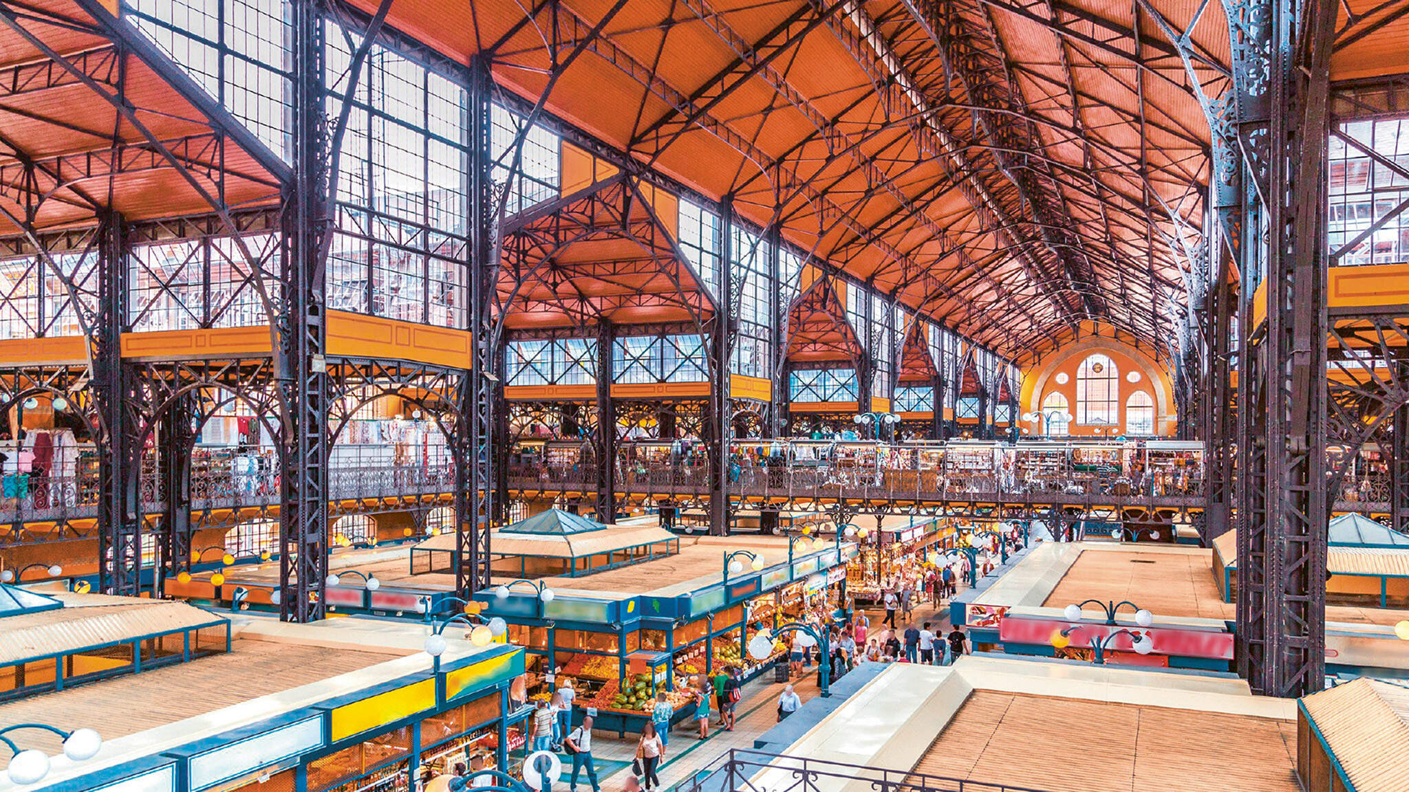 Beleza tradicional: o vasto mercado municipal de Budapeste