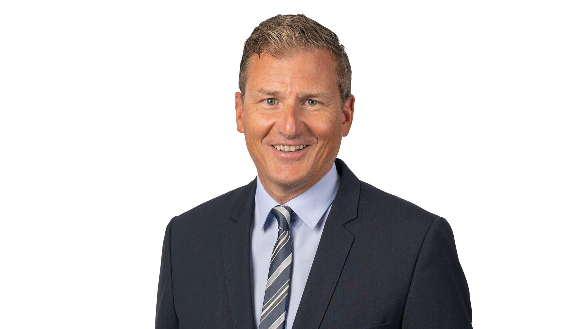 Robert Erni, CFO da DACHSER em 1.1.2021 Robert Erni, CFO da DACHSER em 1.1.2021