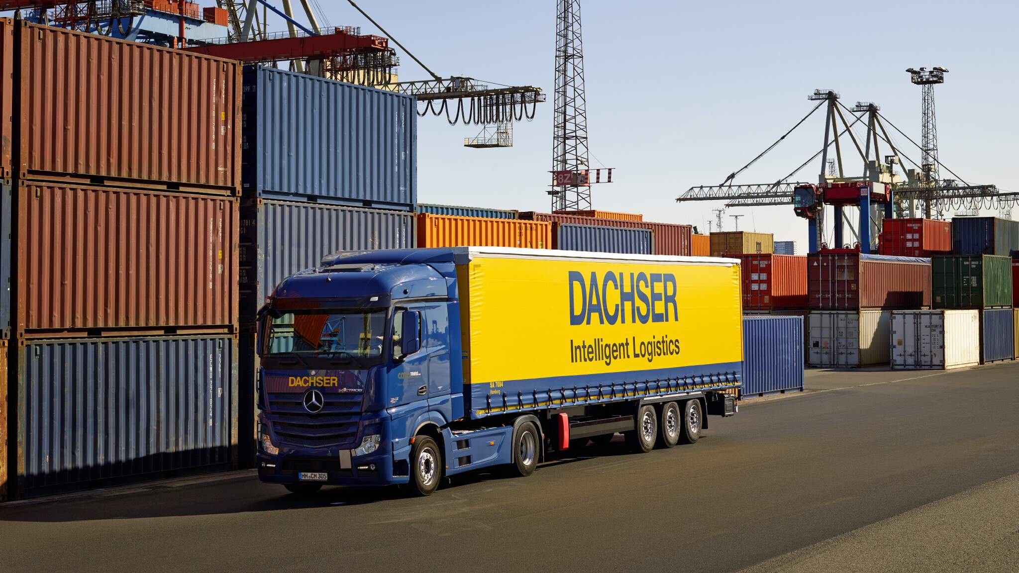 Com experiência, mão de obra e tecnologias digitais, uma solução especial da indústria, como a DACHSER DIY Logistics, se tornará um balcão único para todos os requisitos de transporte e logística.